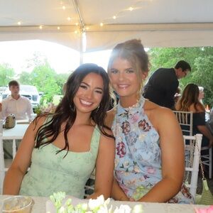 Meet your Posher, Mia